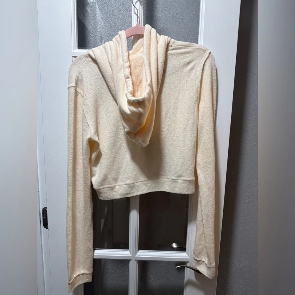 NWOT Mono B Pull Over Fleece Cropped Hoodie - Picture 7 of 7